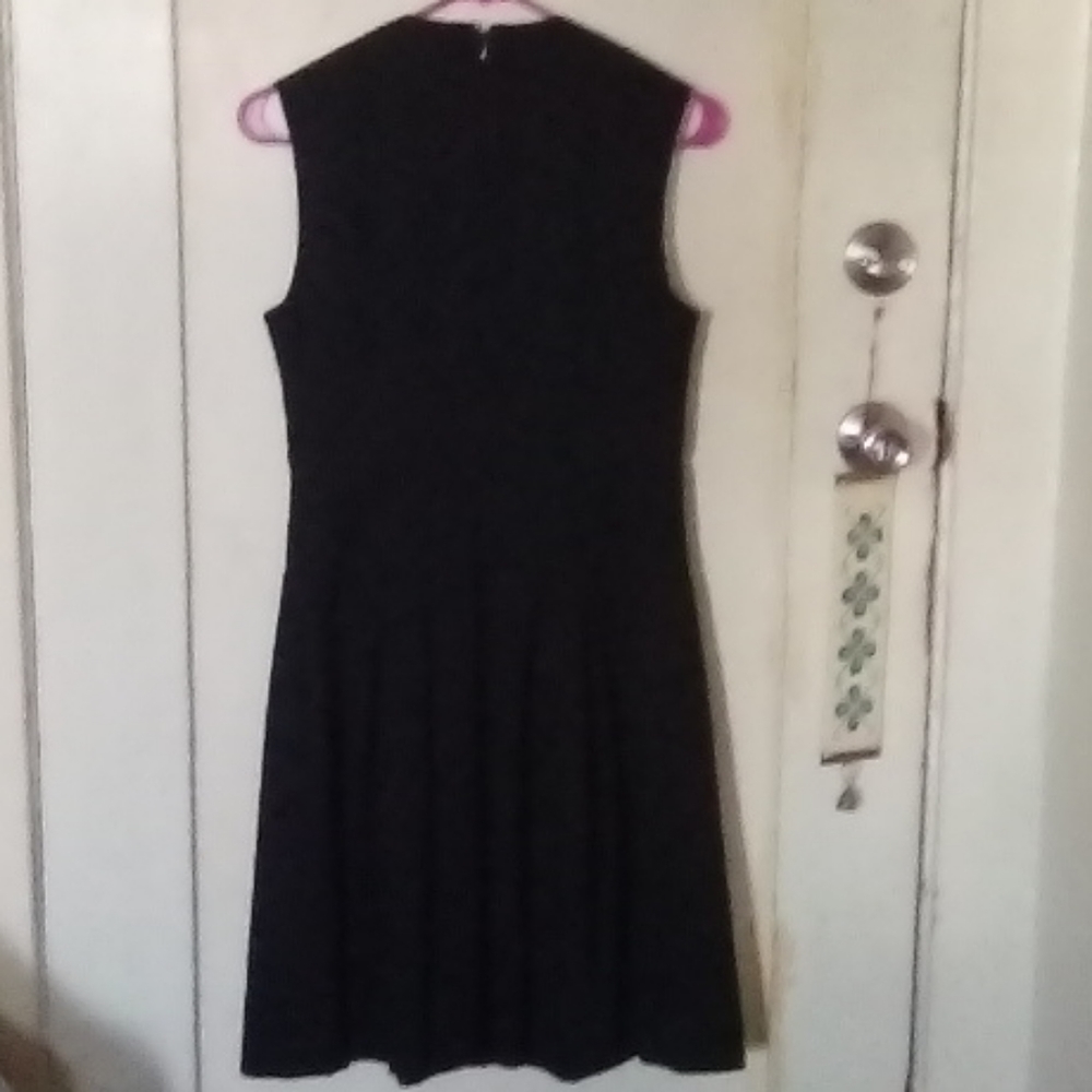 Ralph Lauren Black Drop Waist Dress. Size 6 - Picture 5 of 5